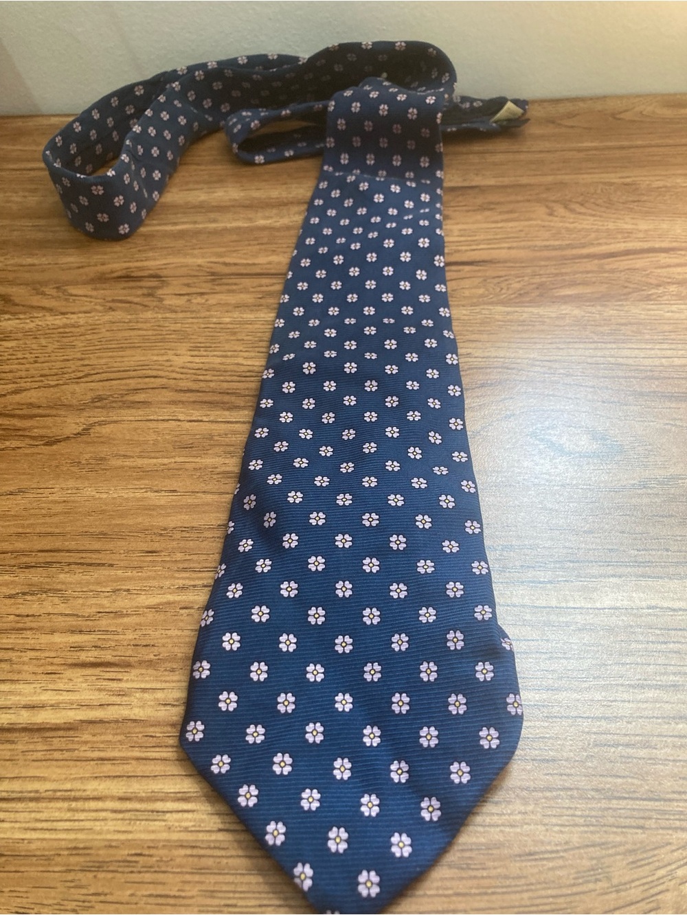 5/$15 Lands’ End Dark Blue & Pink Floral Print Silk Tie